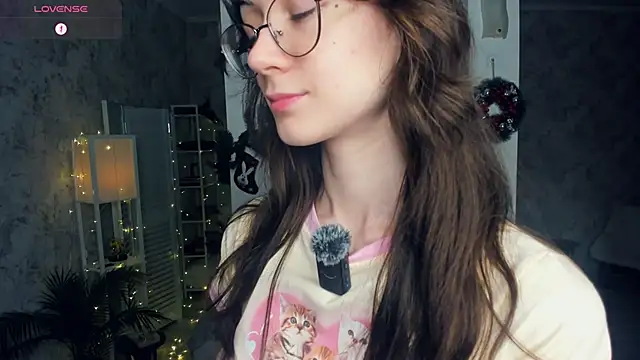 ReneeLippeatt online show from 12/18/25, 07:20