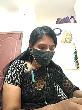 Tamil Yalini12 online show from 05/06/26, 01:49