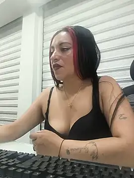Alisson Stonee online show from 05/17/26, 07:54
