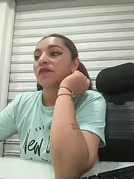 Alisson Stonee online show from 06/12/26, 04:22
