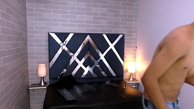 marcus hans  online show from 11/21/25, 06:39