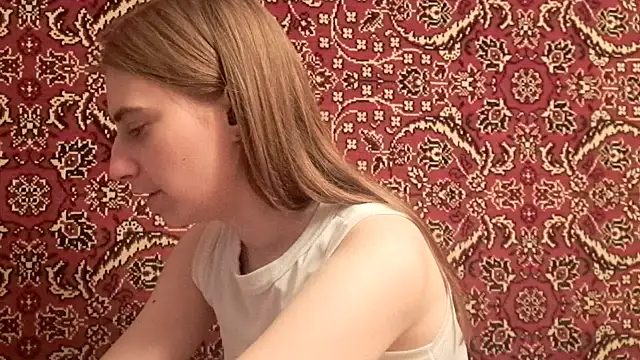 ivetabloom online show from 09/21/25, 05:36