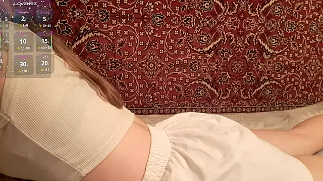 ivetabloom online show from 10/21/25, 05:13