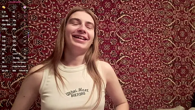 ivetabloom online show from 12/17/25, 07:09