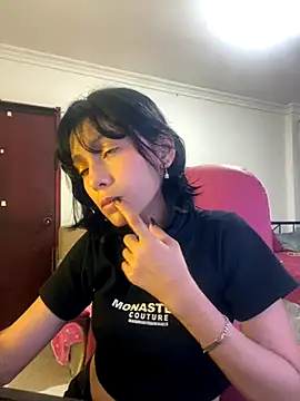 xoxo milk online show from 11/09/25, 04:27