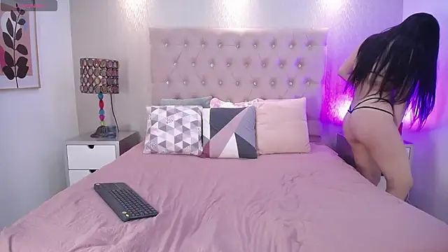 EmilyCley online show from 10/02/25, 01:18