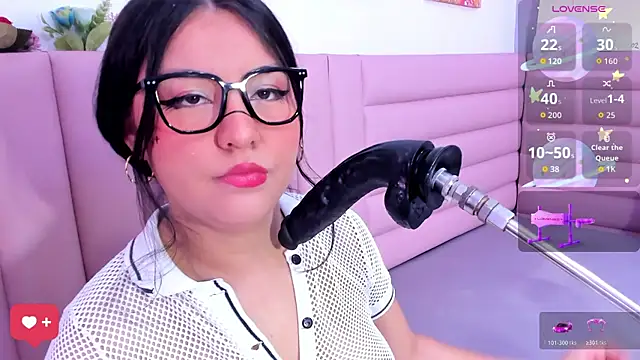 Snapshot of mia_celezte chatting on 06/19/26, 12:09 mia celezte online show from 06/19/26, 12:09