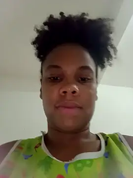 PrettahSantos online show from 10/01/25, 12:05