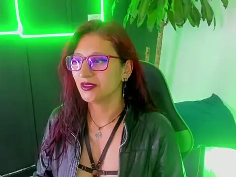 VictoriaSpenser online show from 11/02/25, 02:08