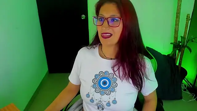 VictoriaSpenser online show from 11/16/25, 05:18