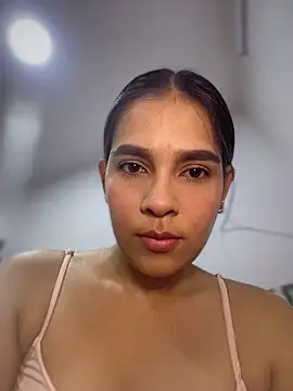 Snapshot of Valery_lux16 chatting on 03/20/26, 09:19 Valery lux16 online show from 03/20/26, 09:19