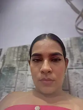 Snapshot of Valery_lux16 chatting on 03/26/26, 02:55 Valery lux16 online show from 03/26/26, 02:55