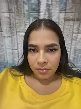 Snapshot of Valery_lux16 chatting on 04/18/26, 10:32 Valery lux16 online show from 04/18/26, 10:32