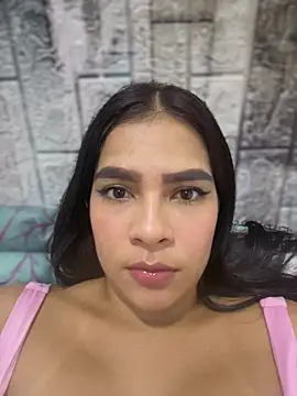 Snapshot of Valery_lux16 chatting on 04/26/26, 05:27 Valery lux16 online show from 04/26/26, 05:27