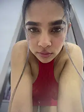 Snapshot of Valery_lux16 chatting on 06/25/26, 04:44 Valery lux16 online show from 06/25/26, 04:44