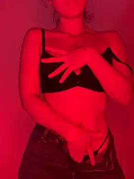 Snapshot of Innerpeace_ chatting on 09/22/25, 12:23 Innerpeace online show from 09/22/25, 12:23