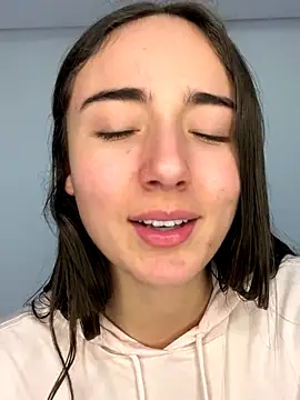 Snapshot of Innerpeace_ chatting on 09/29/25, 03:11 Innerpeace online show from 09/29/25, 03:11