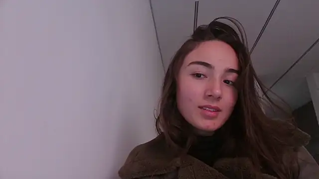 Snapshot of Innerpeace_ chatting on 10/23/25, 08:29 Innerpeace online show from 10/23/25, 08:29