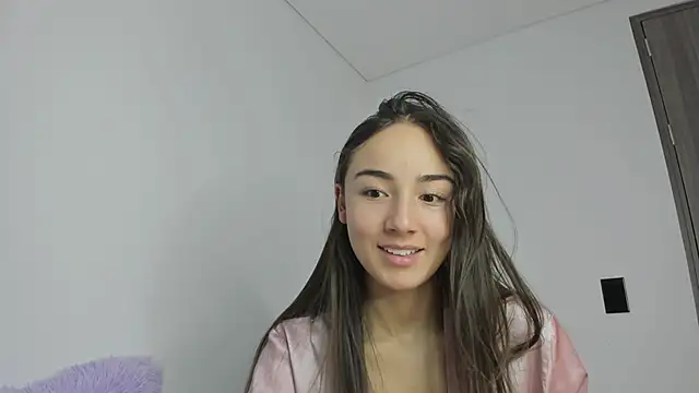 Snapshot of Innerpeace_ chatting on 12/02/25, 10:05 Innerpeace online show from 12/02/25, 10:05