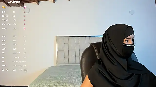 kalila latif online show from 09/29/25, 03:00