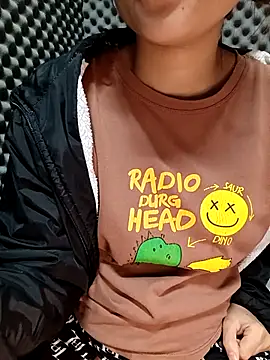 Pipi23  online show from 12/02/25, 02:12