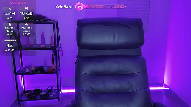 Snapshot of Goddess_Jin chatting on 10/04/25, 05:44 Goddess Jin online show from 10/04/25, 05:44