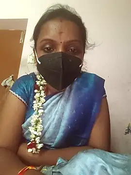 Snapshot of Tamil_Swathi chatting on 01/15/26, 07:02 Tamil Swathi online show from 01/15/26, 07:02