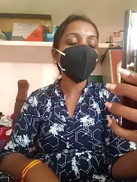 Snapshot of Tamil_Swathi chatting on 01/17/26, 10:42 Tamil Swathi online show from 01/17/26, 10:42