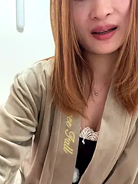 Snapshot of skys777 chatting on 12/04/25, 02:37 skys777 online show from 12/04/25, 02:37