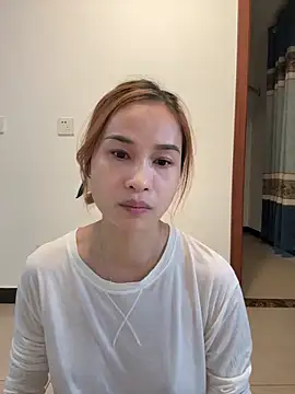 Snapshot of skys777 chatting on 12/18/25, 01:55 skys777 online show from 12/18/25, 01:55