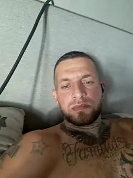 Snapshot of Danielxxxbbn chatting on 10/01/25, 02:56 Danielxxxbbn online show from 10/01/25, 02:56
