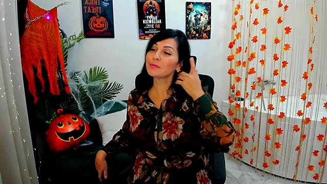 Moon Veloure1 online show from 10/10/25, 03:27