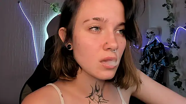 Elastikisss online show from 06/30/26, 08:04