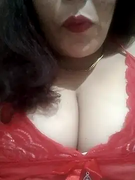 Snapshot of Mona-66 chatting on 11/11/25, 09:59 Mona-66 online show from 11/11/25, 09:59