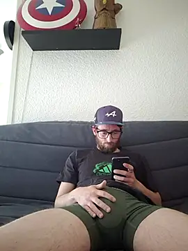 nymphomaniecouple online show from 04/16/26, 10:38