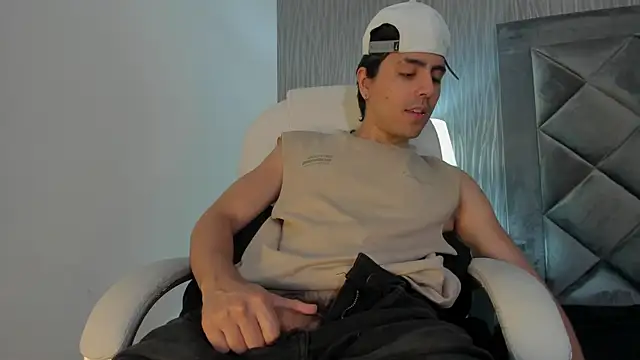 dylan cross  online show from 11/13/25, 11:31