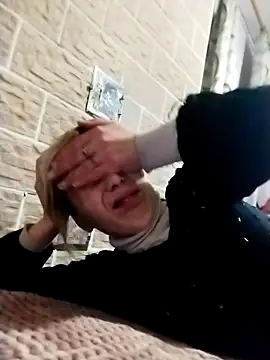 Ponka2011 online show from 12/04/25, 06:23