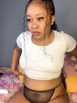 Snapshot of BlackBarbieX23 chatting on 10/23/25, 08:40 BlackBarbieX23 online show from 10/23/25, 08:40