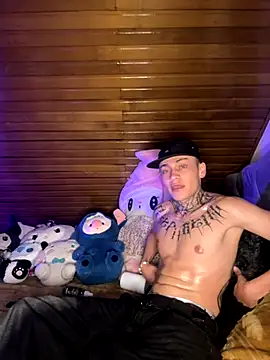 Snapshot of Craxxx69 chatting on 10/20/25, 05:52 Craxxx69 online show from 10/20/25, 05:52