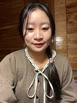 violet-00 online show from 11/26/25, 01:39