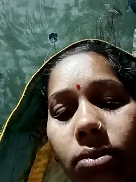 Snapshot of Rupali_ji chatting on 01/05/26, 10:24 Rupali ji online show from 01/05/26, 10:24