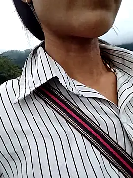 abigail-00 online show from 11/11/25, 08:14