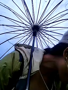 abigail-00 online show from 11/18/25, 01:55