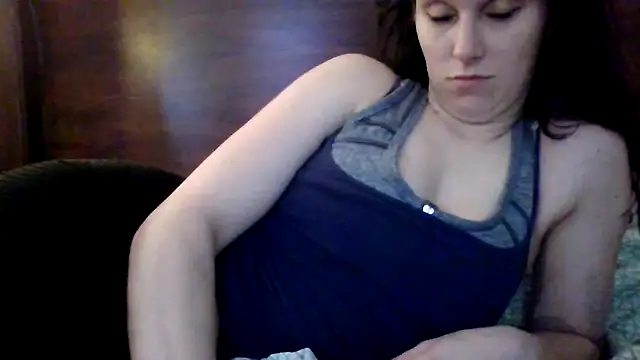Snapshot of brunettebabexo3 chatting on 02/22/26, 09:24 brunettebabexo3 online show from 02/22/26, 09:24