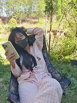 Snapshot of Helen-Tran chatting on 02/02/26, 03:16 Helen-Tran online show from 02/02/26, 03:16