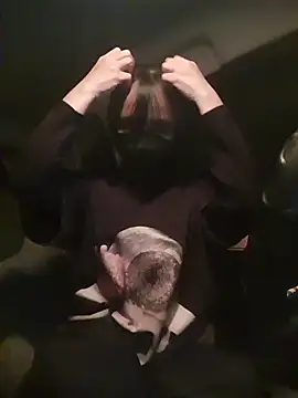 Snapshot of Helen-Tran chatting on 02/06/26, 02:20 Helen-Tran online show from 02/06/26, 02:20