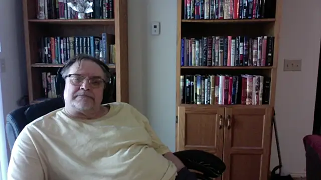 Vinyl22xh online show from 04/30/26, 06:58