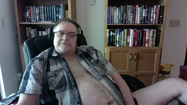 Vinyl22xh online show from 05/13/26, 04:37