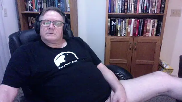 Vinyl22xh online show from 05/19/26, 03:46
