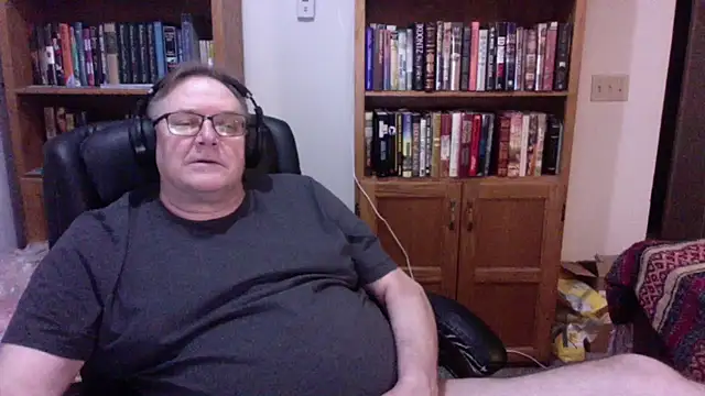 Vinyl22xh online show from 05/25/26, 03:56